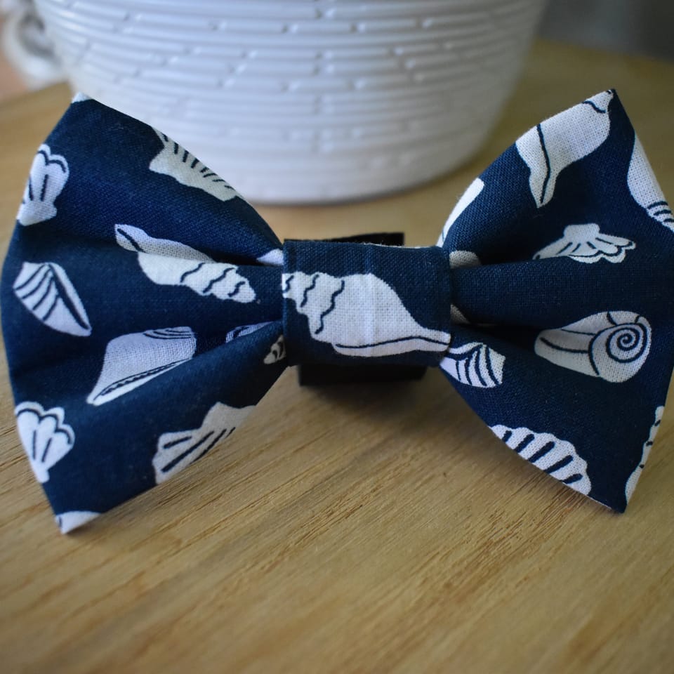Sea Shell Dog Bow Tie, photo 1 of 2